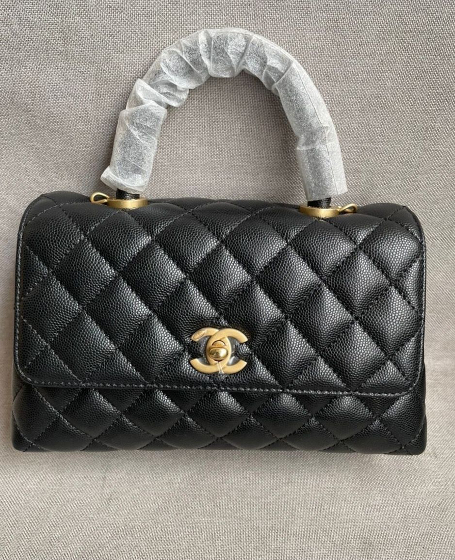 Chanel classic flap bag coco handle