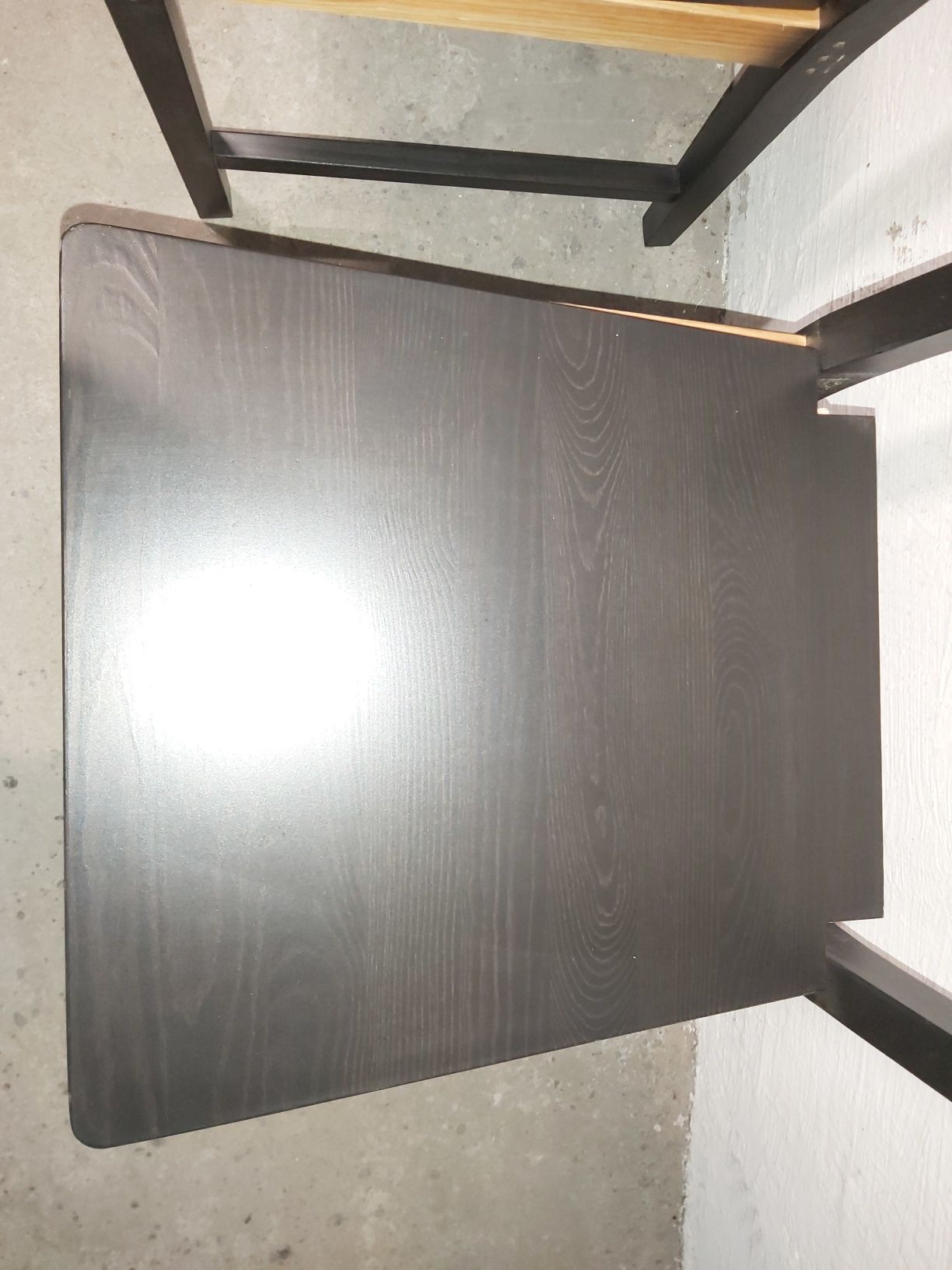 Stół okragly 85cm + 2 krzesła + 2 poduszki