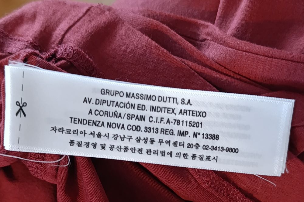 Blusa bordeaux da Massimo Dutti