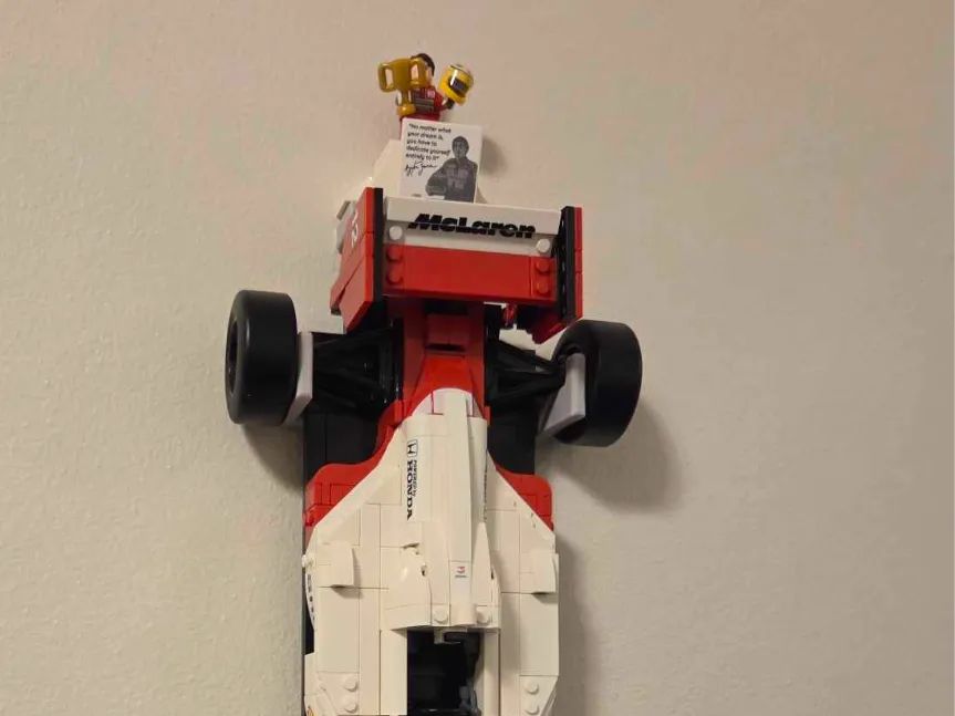 Suporte de Parede "Brick Mclaren MP4"