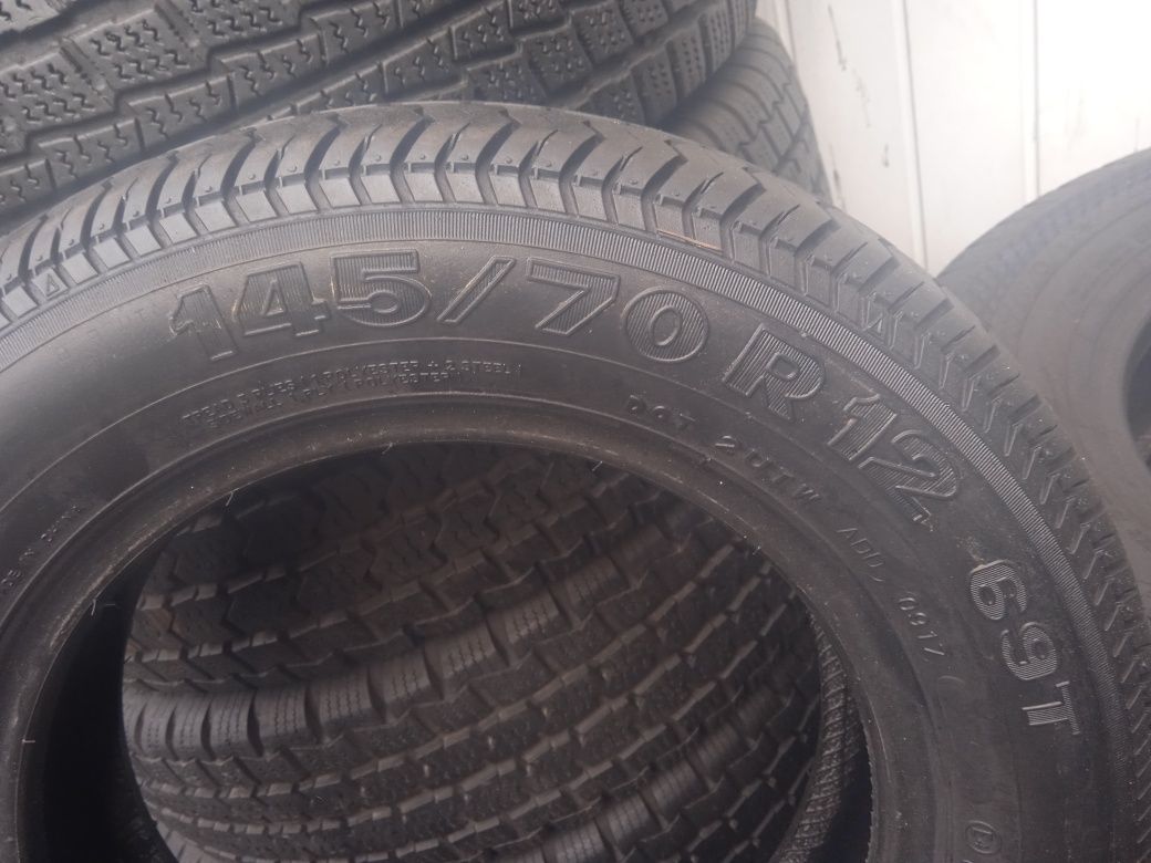 Opony Używane Letnie Oraz Zimowe 135R12 145/70R12  Jasło