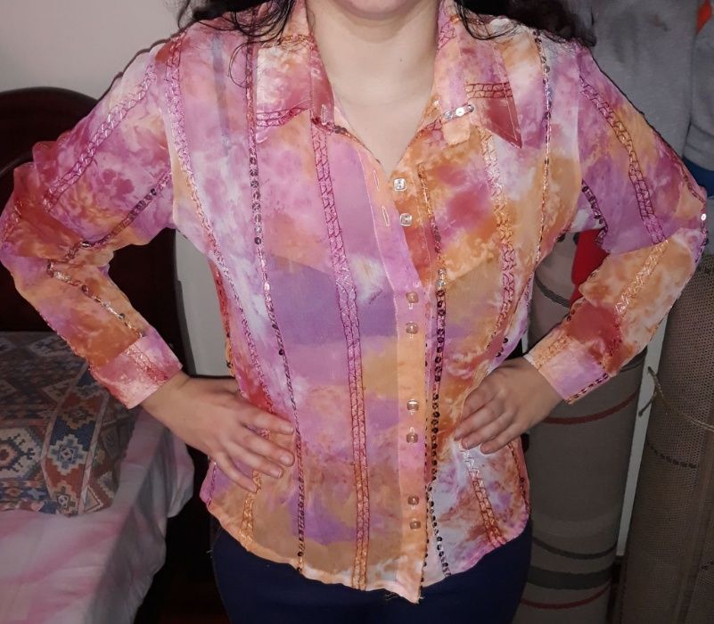 Várias camisas a 5€ cada