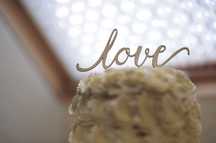 Ozdoba na tort/topper/ napis LOVE/ślubny topper