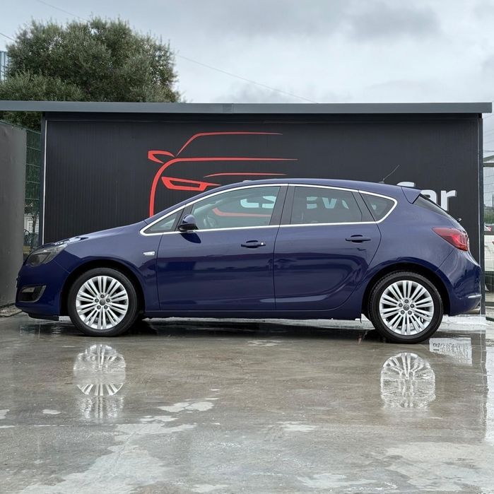 Opel Astra Automático