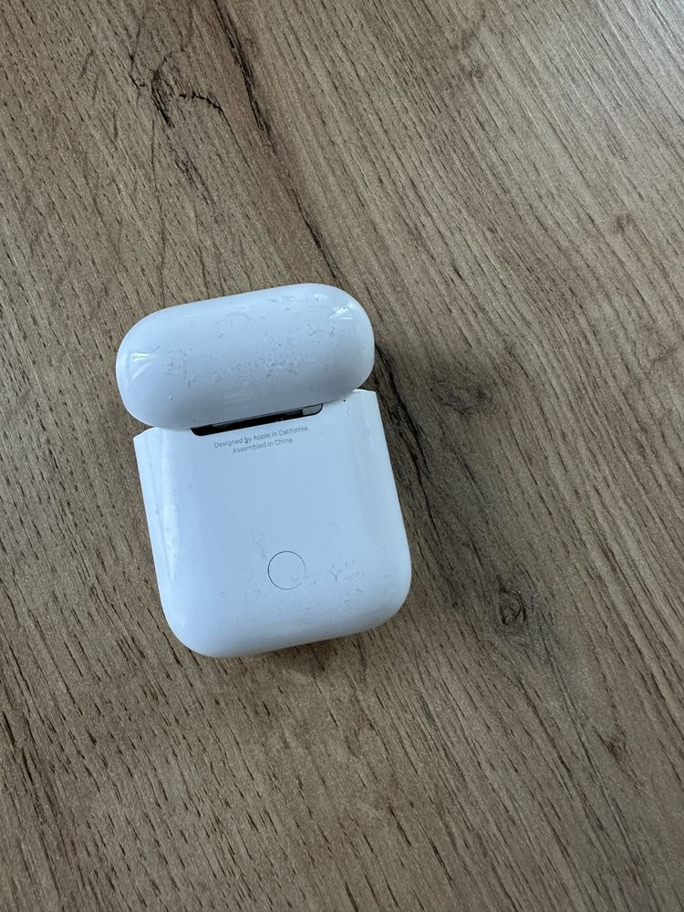 Airpods apple оригінал з коробкою в робочому стані