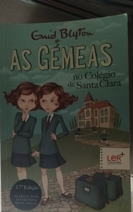 Livros vários (4€) para crianças (todos 17€) .