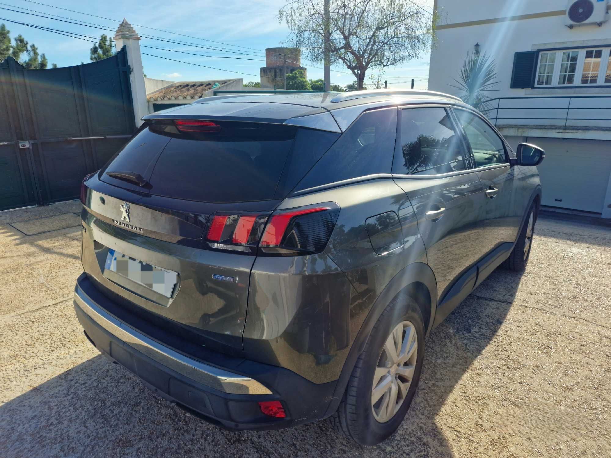 Peugeot 3008 1.2 Allure