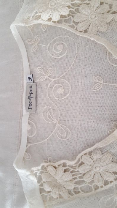 Lindíssima Blusa de renda de verão, transparente