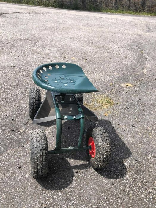 Carrinho de apoio ao trabalho