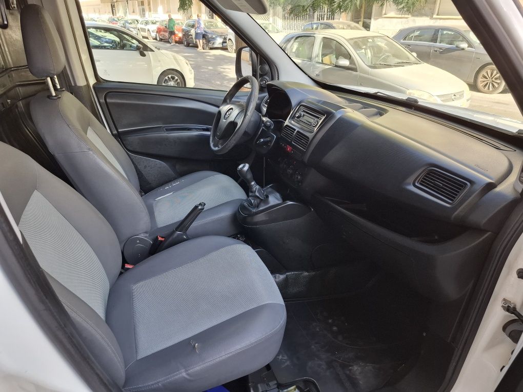 Opel Combo 1.3cdti com IVA