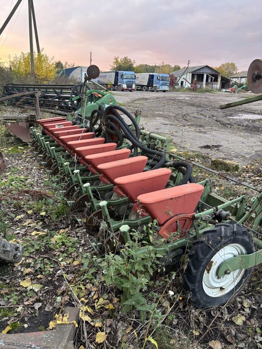 Сівалка бурякова Nodet 12 рядна