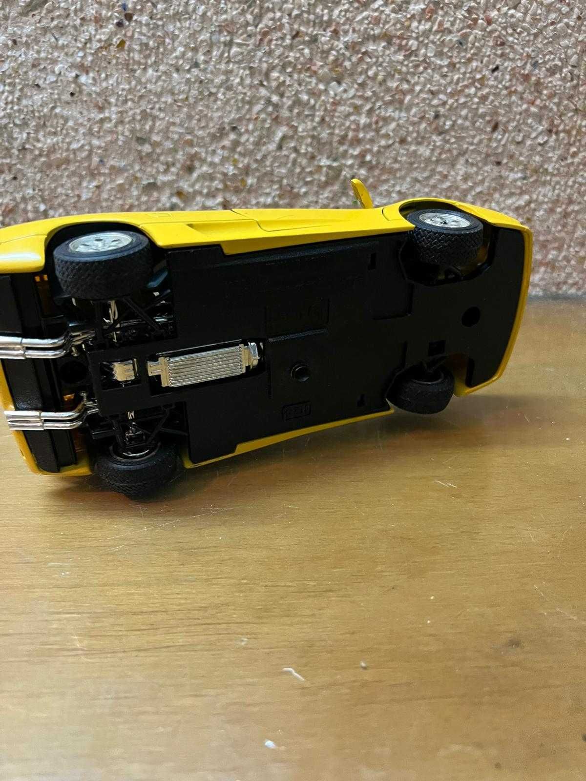 Miniatura Lamborghini Diablo Amarelo
