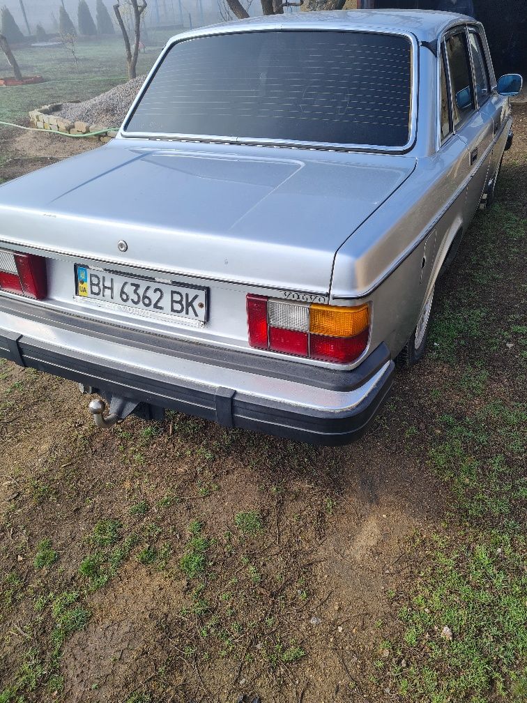 Авто __Volvo 244