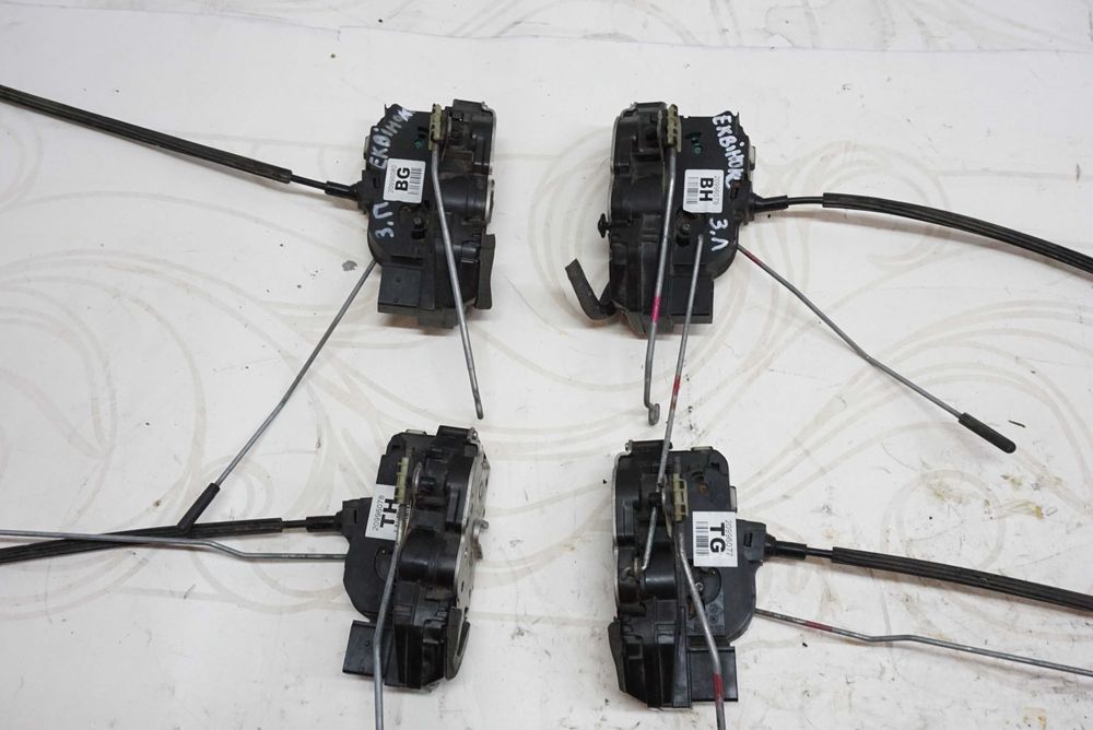 Замок двері Chevrolet Equinox \Шевроле Еквінокс 2.4 (2010-2016)