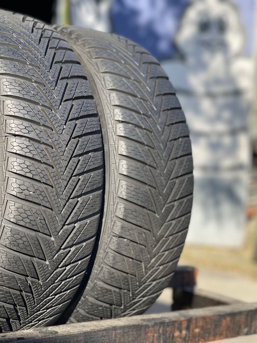 Шини Зимові 2шт 175/55 R15 Continental ContiWinterContact TS800