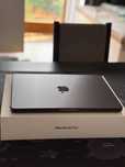 MacBook M3 Pro. 14” 36 GB RAM, 512 GB SSD, + pudełko i ładowarka 96 W