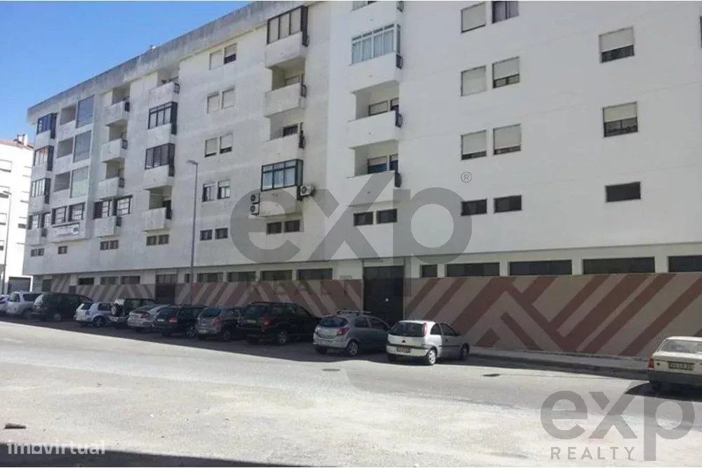 Espaço comercial com 1.504m2 na cidade de Santarém