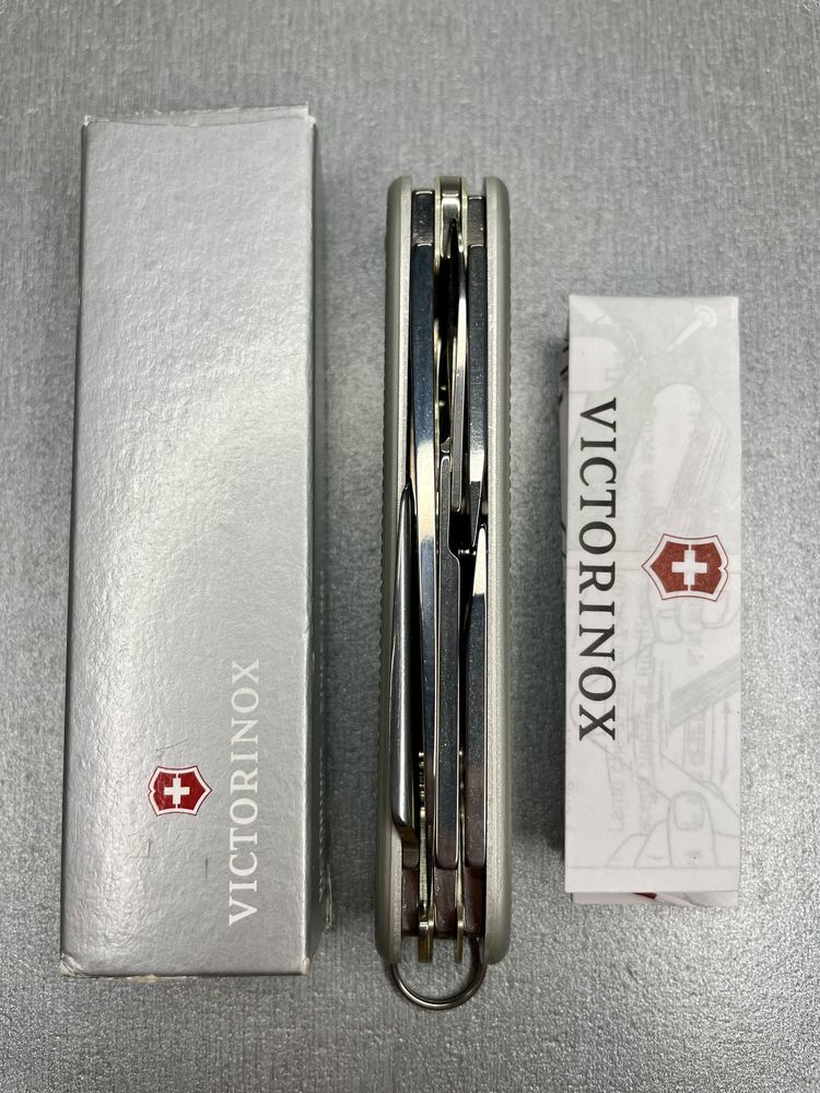 Victorinox Pioneer X Alox NEW!!!