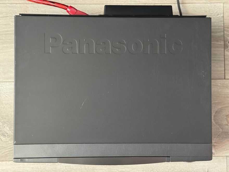 Magnetowid Panasonic NV-HS950 + oryginalny pilot