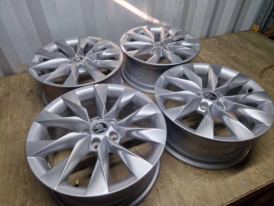 Felgi 17 skoda octavia superb Karoq kodiaq 5x112 7j et43 os 57.1
