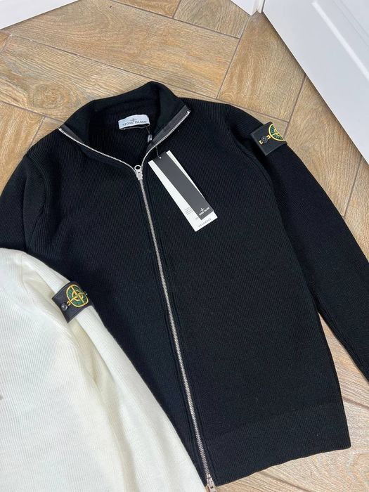 Зіпка Stone island