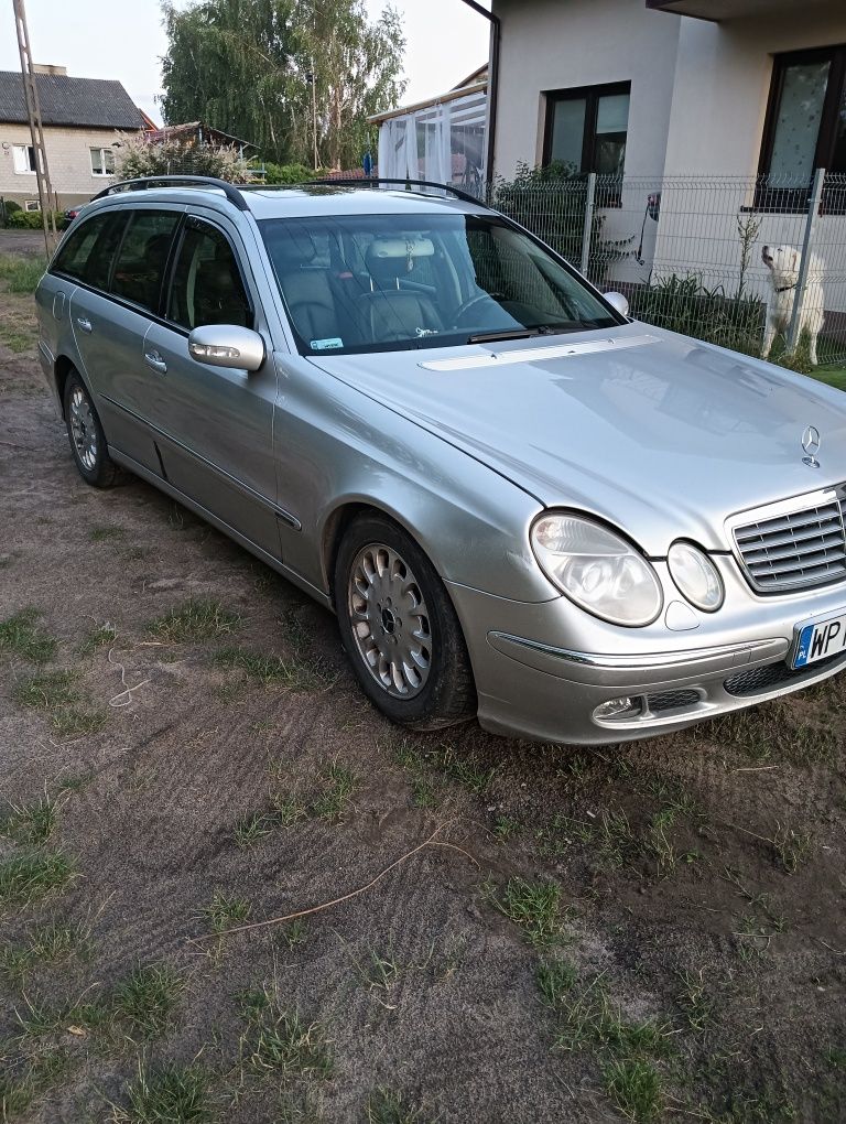 Sprzedam mercedesa w211 2.7
