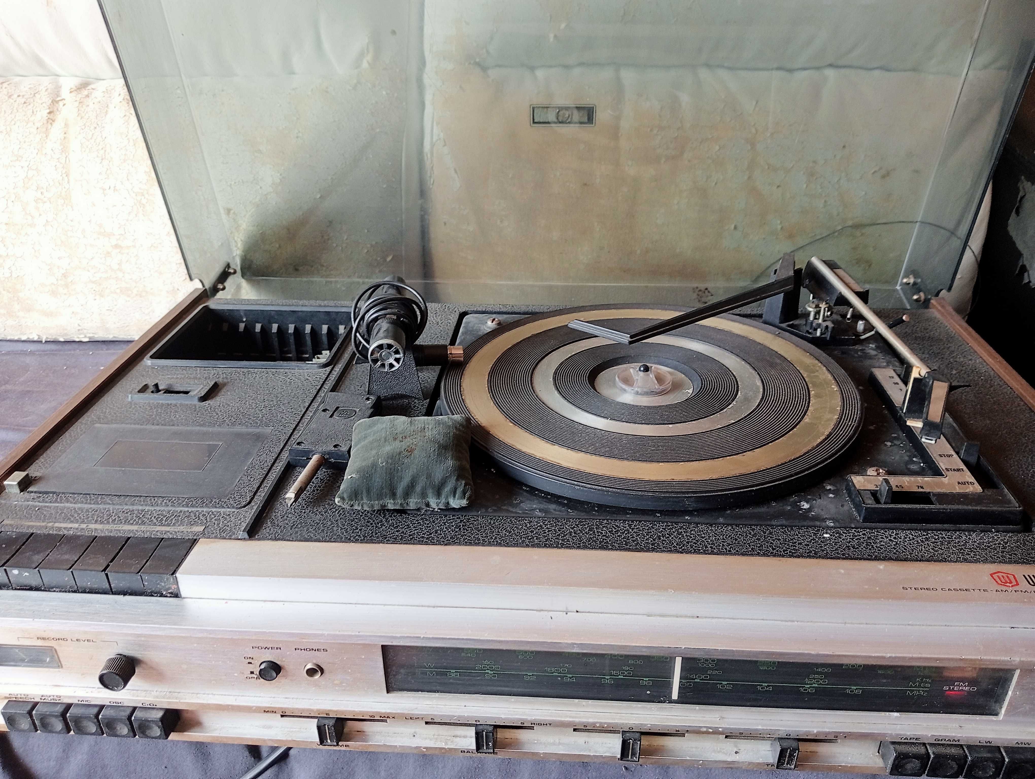 Aparelho vintage waltham  leitor de vinil, cassete e radio