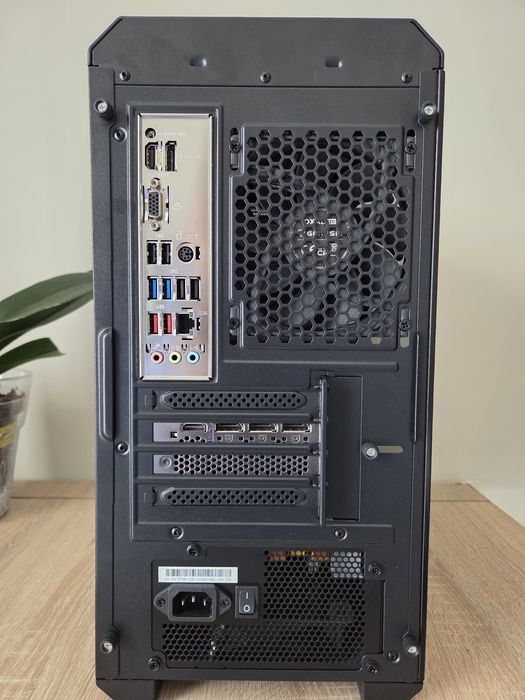 Komputer gamingowy/stacjonarny