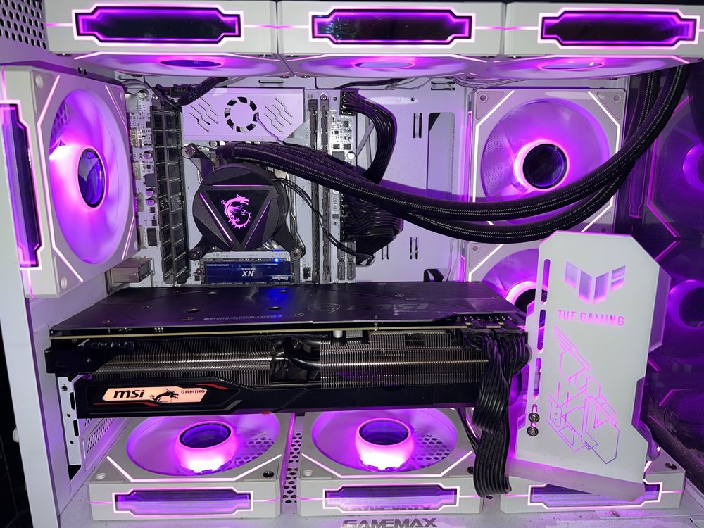 MSI RX 5700 XT 8 gb в отличном состоянии