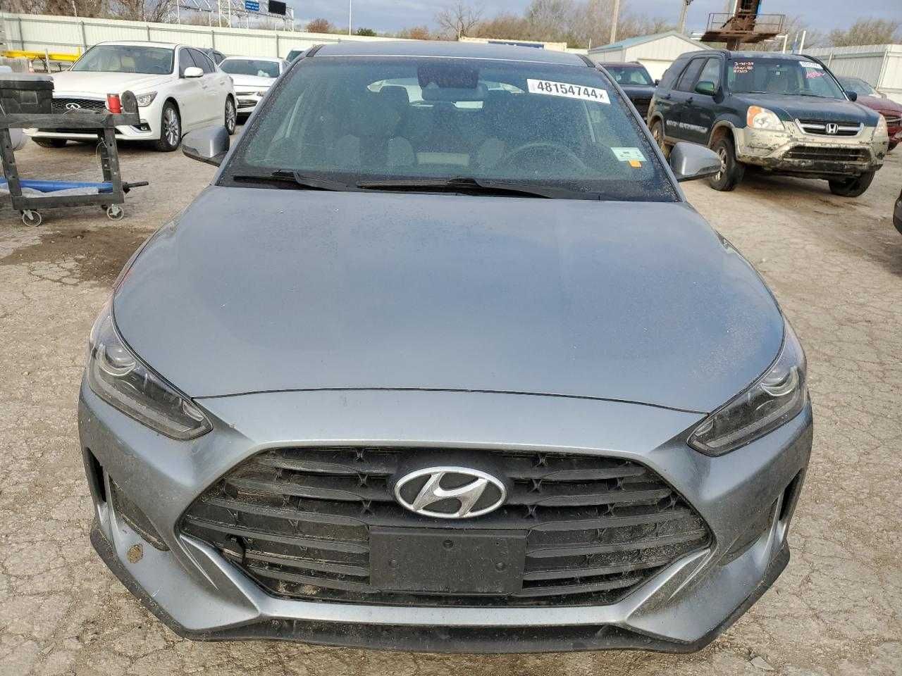 2019 Hyundai Veloster Base