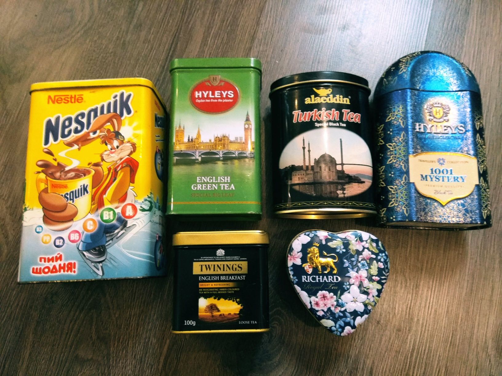 Жестяная коробка