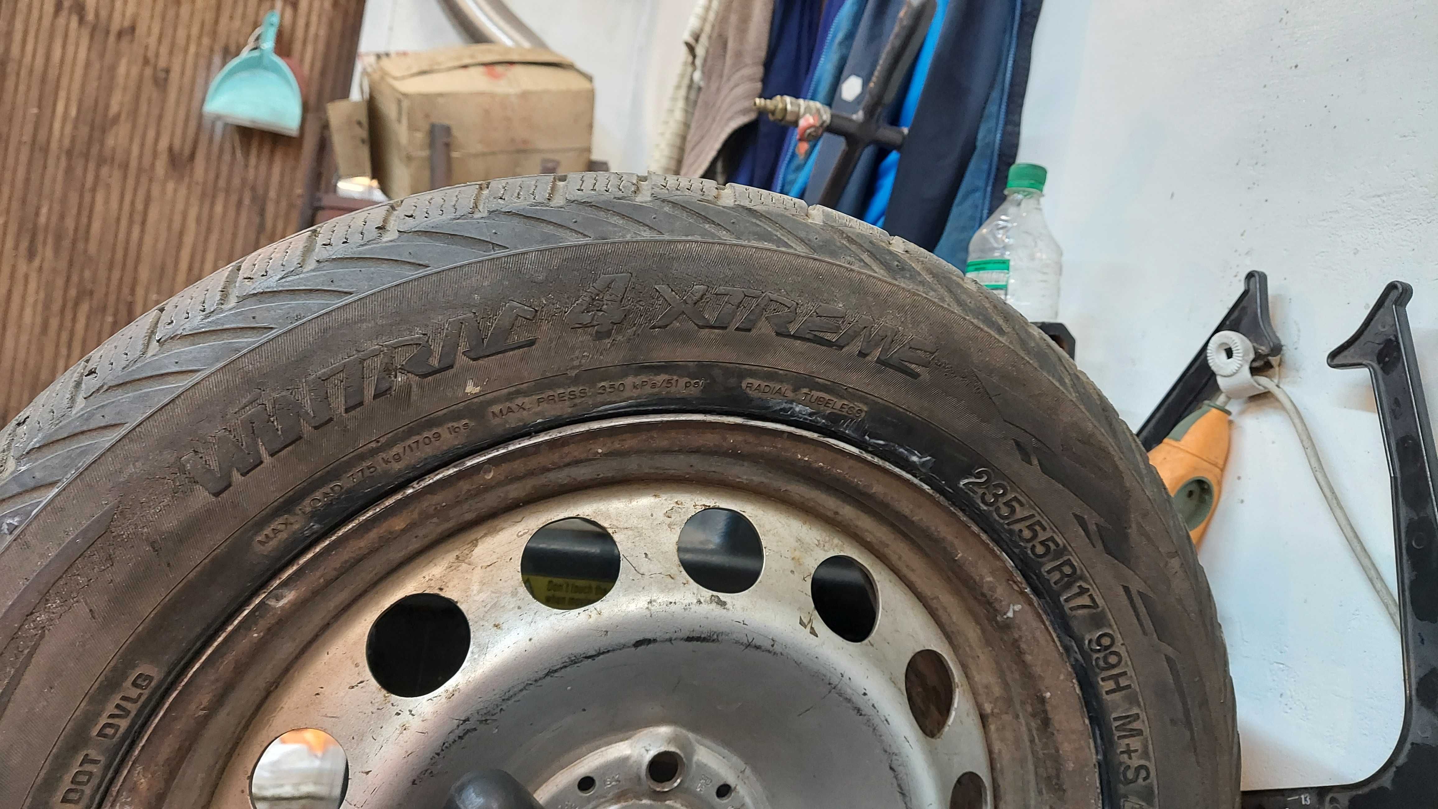 200грн/одна в наличии 235/55 R17 Vredestein Wintrac 4 Xtreme зима