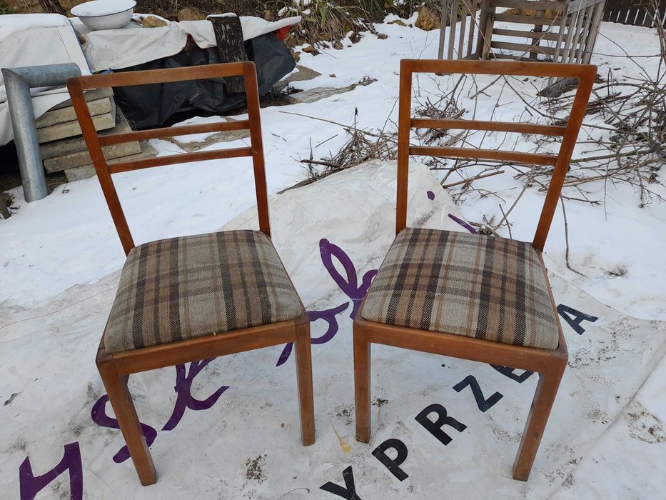 dwa krzesla z okresu prl-u
