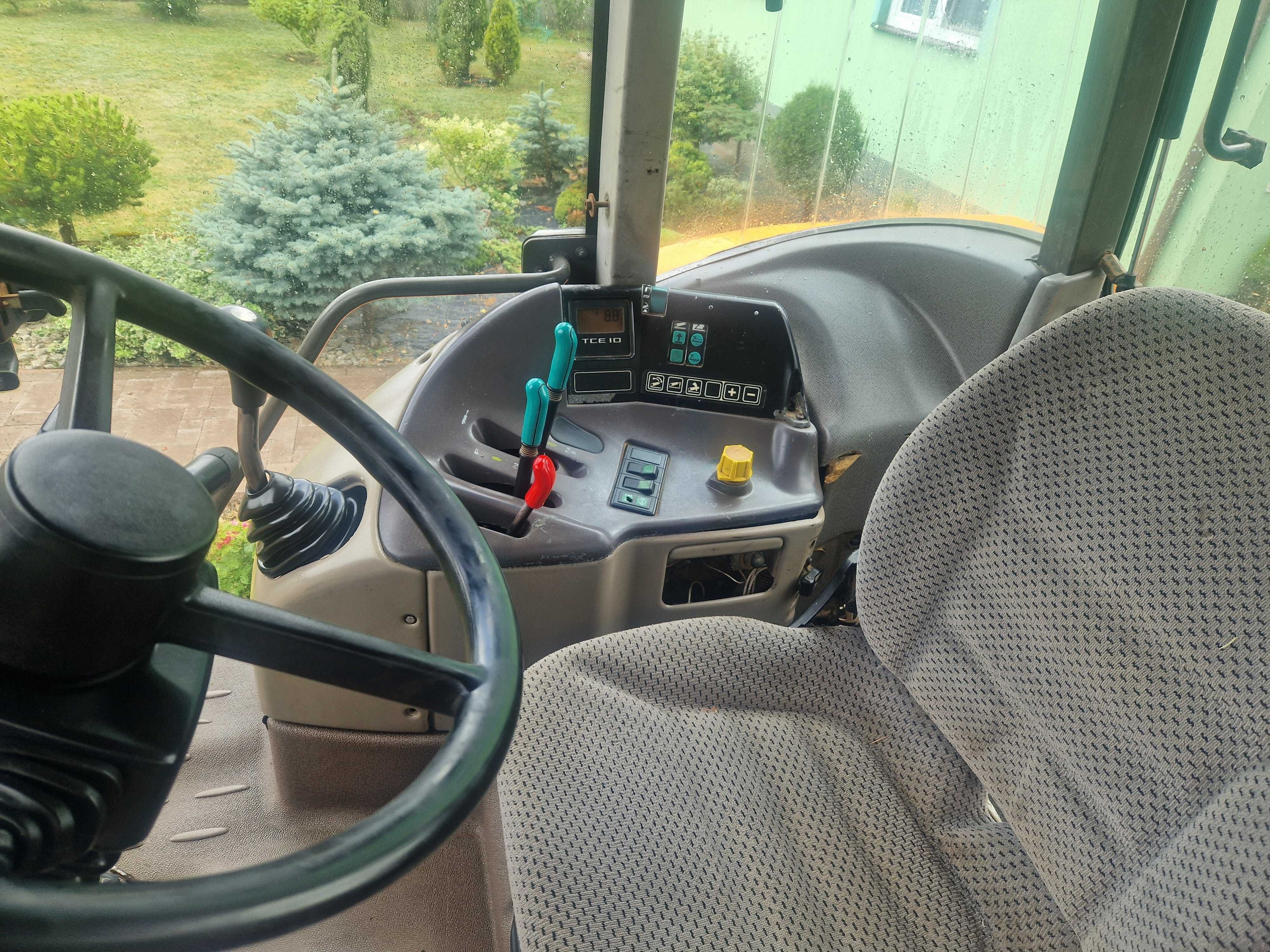 Ciągnik Renault Ares 550RC