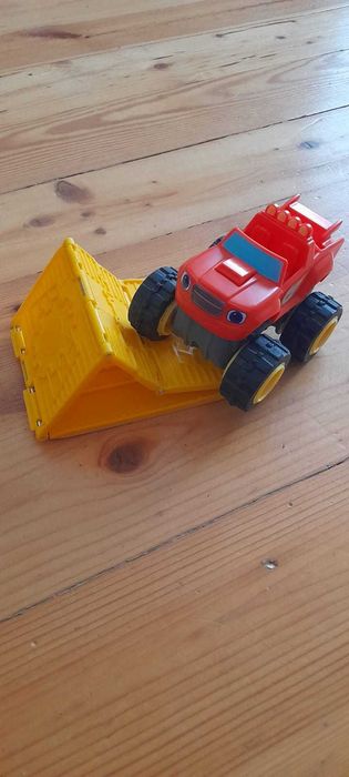 Zabawka Blaze na baterię