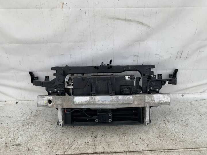 Kia Niro 2 передня панель,телевізор