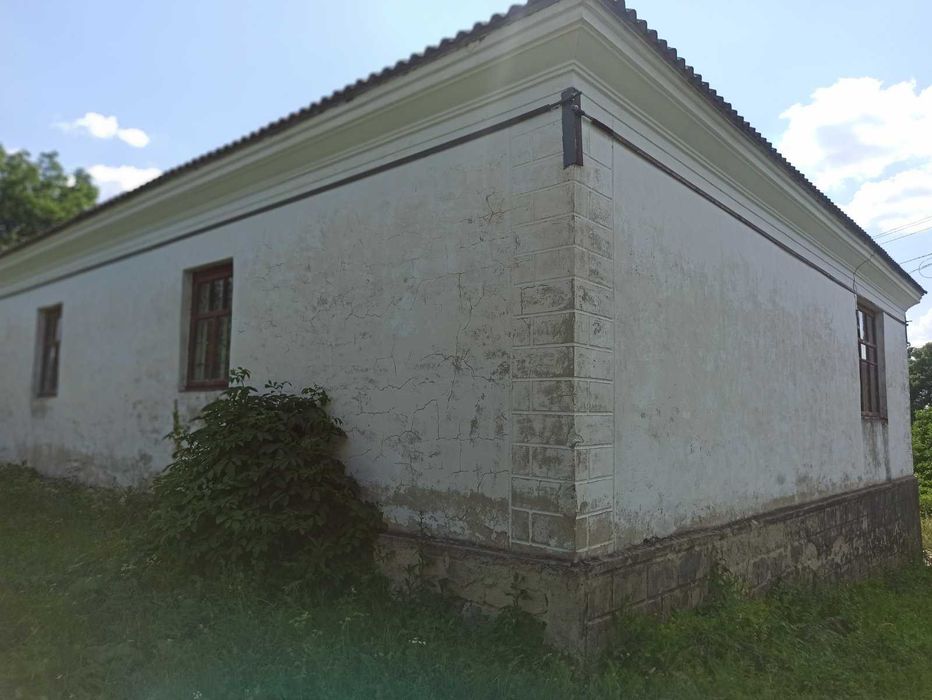 продам склад/магазин с.Плебанівка Шаргородський р-н