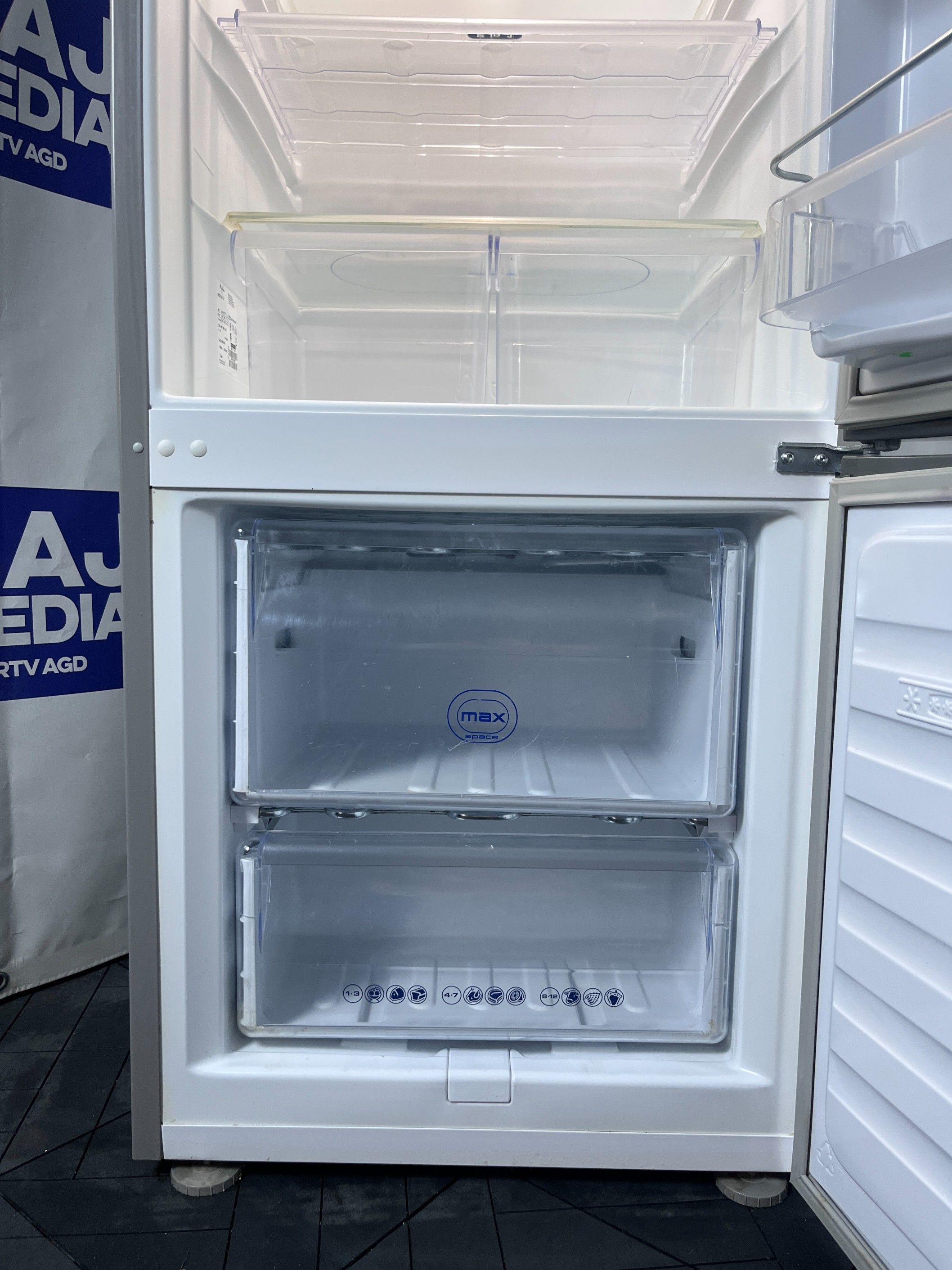 Lodówka Whirpool 147Cm / Klas A+ /Dostawa/Gwarancja