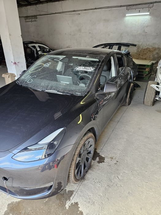 Розборка Tesla Model Y 2024 Performance PN01 Запчастини 5 місць,7 місц
