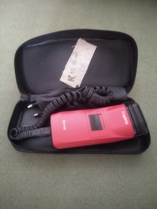 Набор для бритья. Электробритва. СССР. Дорожная электробритва