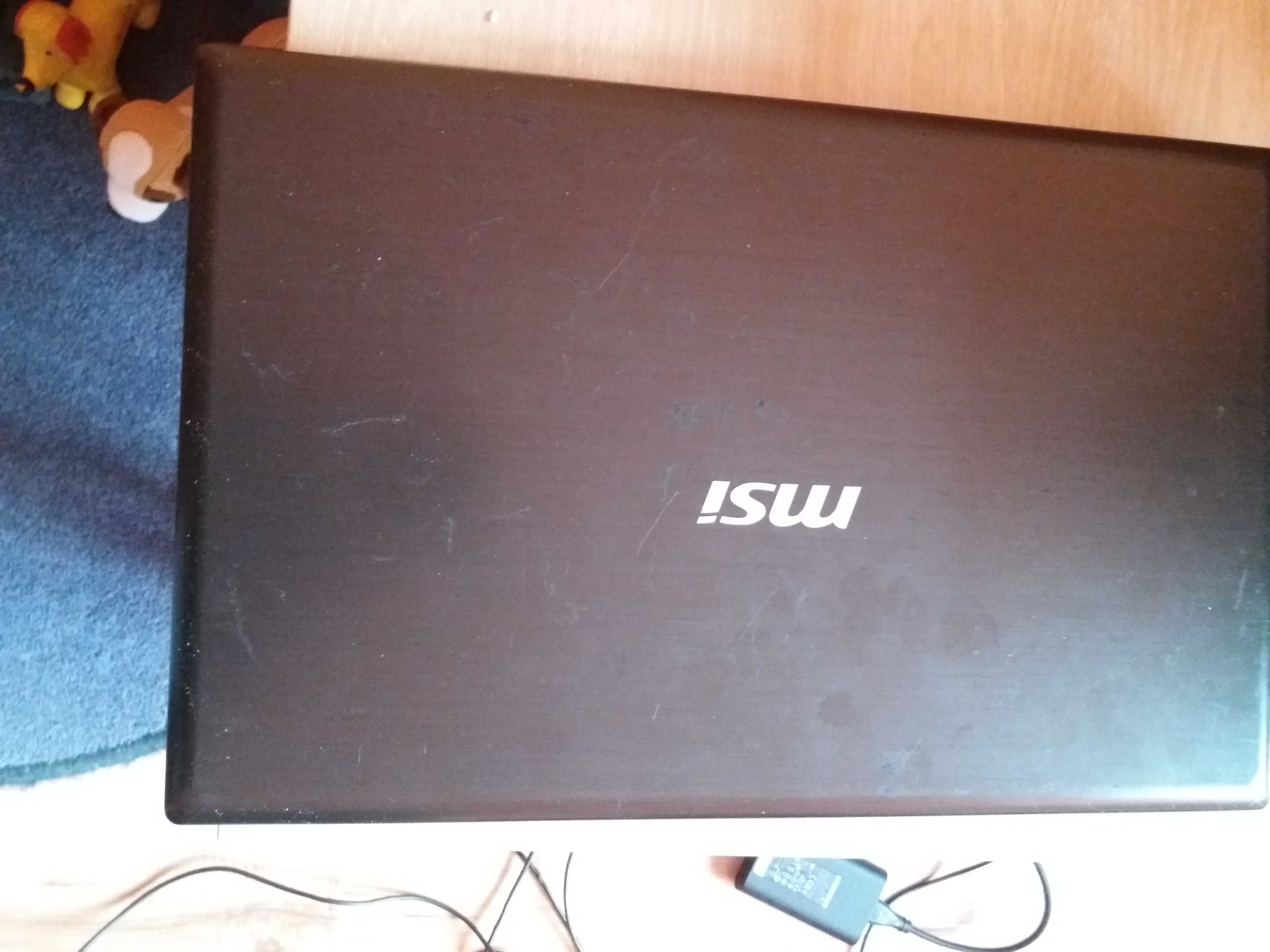 Laptop MSI-16G i5