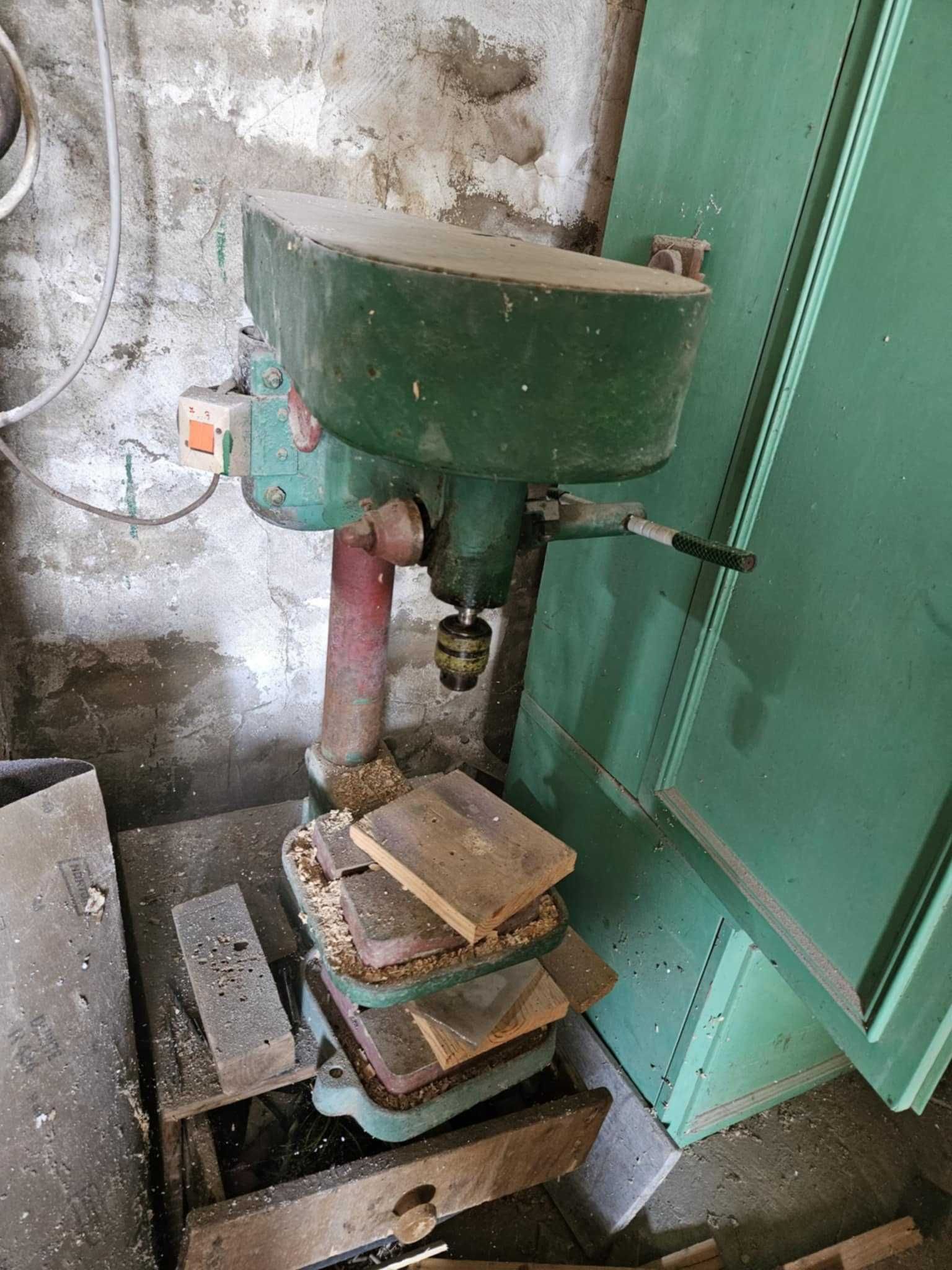 Maszyny stolarskie tokarka szlifierka taśmowa heblarka wiertarka stoł