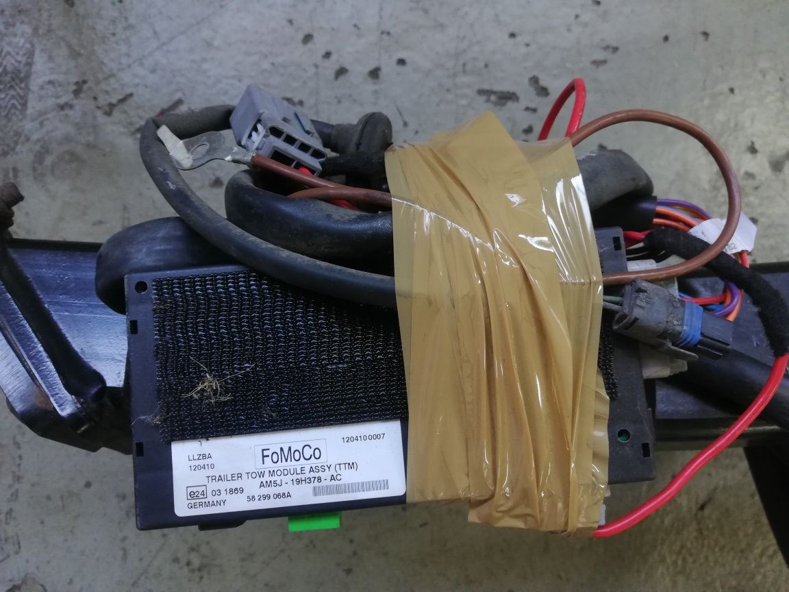 Hak holowniczy belka kula wiązka moduł Ford C-max mk2 II po 2010r
