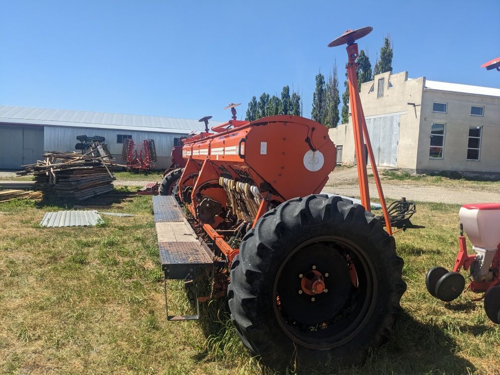 Сівалка зернова СЗФ-5400-v