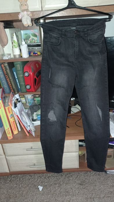 Джинсы стрейчеві чорного кольору на зріст 158-164