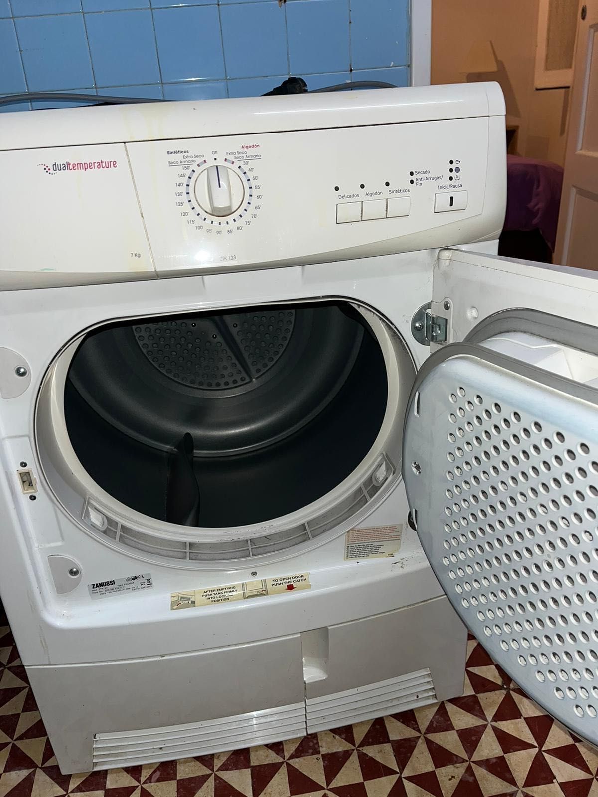 Máquina de secar zanussi 7kg a funcionar perfeitamente