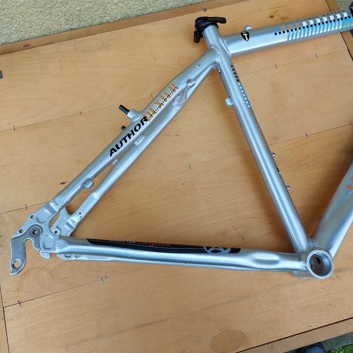 Rama rower Author Dexter 19" koła 26 lub 27,5 Tarcze lub V-Brake