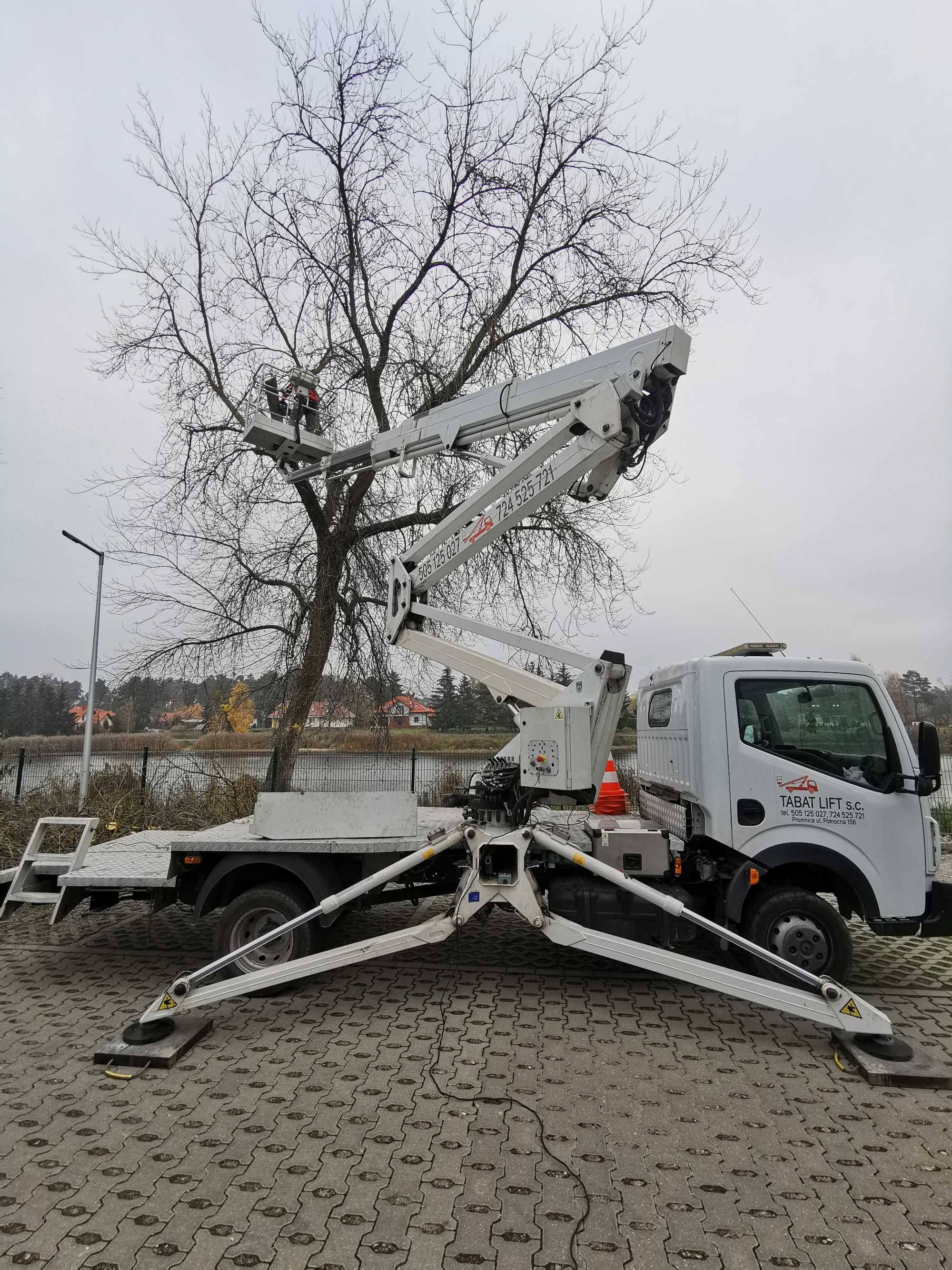 Usługi Podnośnikiem koszowym