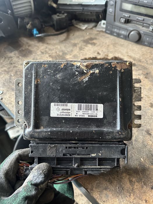 Эбу мозги блок управление рено кенго дача супер нова логан 1.4