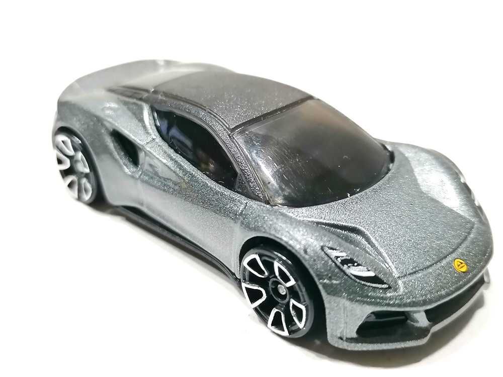 Hot Wheels Lotus Emira
